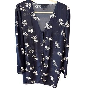 Beautiful Lumiere Navy Floral Blouse